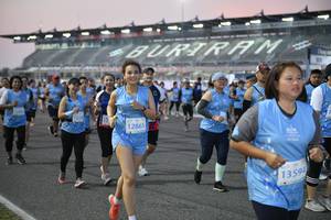 BIB: 52442, 52986
                            <button type="button" onclick="openModal(10463533)" class="btn btn-primary btn-sm float-right btn-popup" data-toggle="modal" data-target=".modal-high-quality">
                        <i class="fas fa-shopping-cart"></i> Add to Cart
                    </button>
                                            <button type="button" onclick="isThisMe(10463533, true)" class="btn btn-success btn-sm float-right btn-popup btn-isme hidden" data-toggle="tooltip" data-placement="bottom" title="นี่คือรูปของคุณใช่ไหม คลิกที่นี่เพื่อเอาเข้าอัลบั้ม">
                        <i class="fas fa-plus"></i> Add to album
                    </button>
                    <button type="button" onclick="isThisMe(10463533, false)" class="btn btn-warning btn-sm float-right btn-popup btn-isnotme hidden">
                        <i class="fas fa-ban"></i> Remove from album
                    </button>